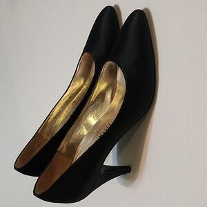 Vintage Bruno Magli Black Heels Classic Style, 9.5, Narrow